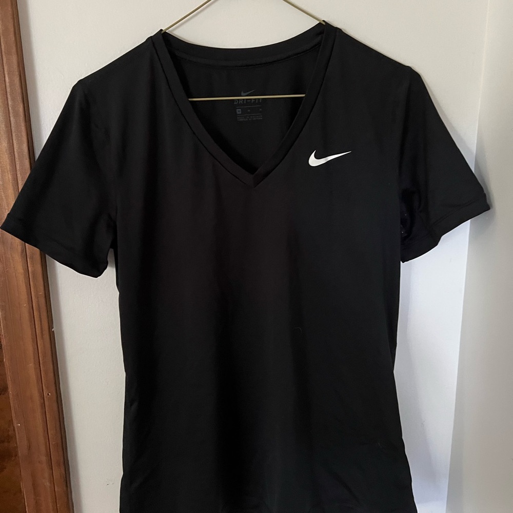 womens nike top